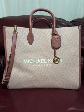 Michael Kors Interior Logo Patch in Dusty Rose with Gold Tone